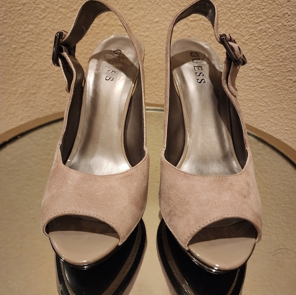 GUESS Leather Gray Heels Size 8.5 M - Picture 3 of 6